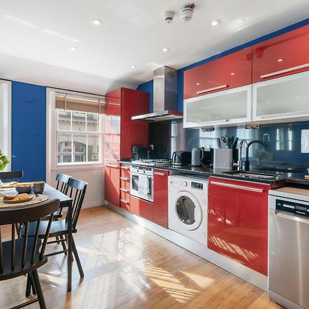 Beautiful One Bedroom Apartment In Soho London Exteriör bild