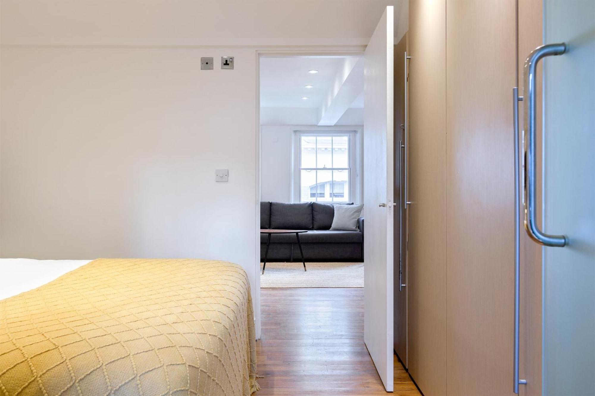 Beautiful One Bedroom Apartment In Soho London Exteriör bild