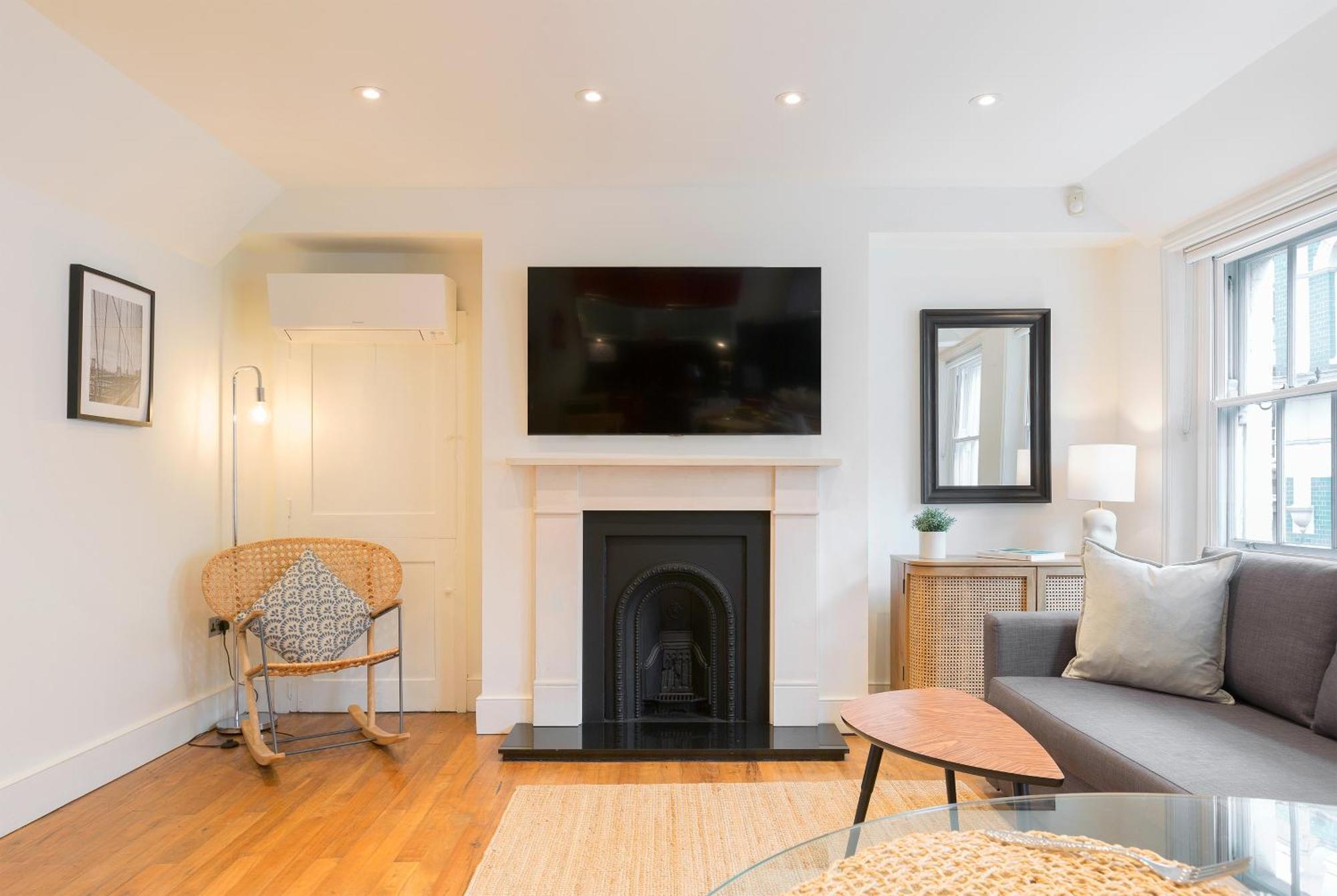 Beautiful One Bedroom Apartment In Soho London Exteriör bild